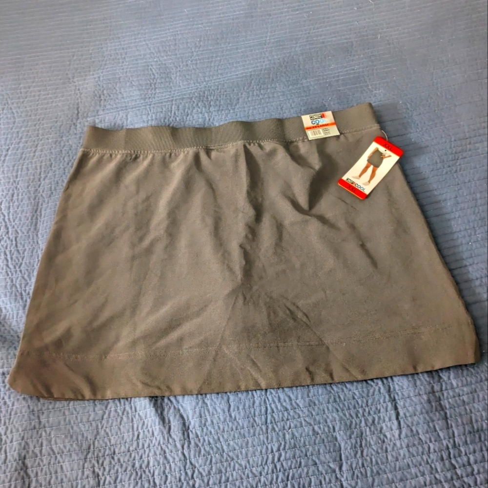 32 Degree Cool Women 2XL Polyester Black NWT Skirt - Picture 3 of 7